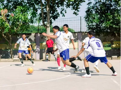 Futsal & Sepak Bola
