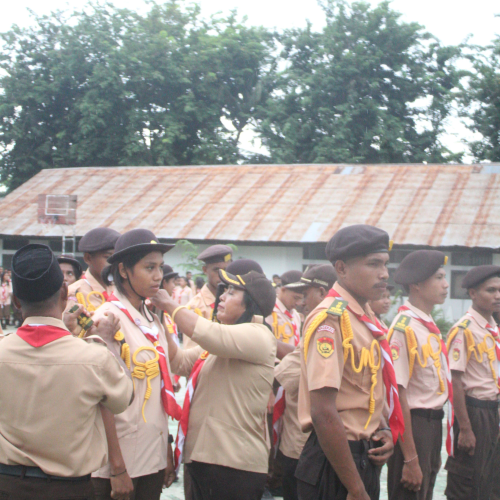 Kamabigus Lantik Pramuka Pelaksana dan Bantara 2026 Ditandai Penyiraman Air Kembang